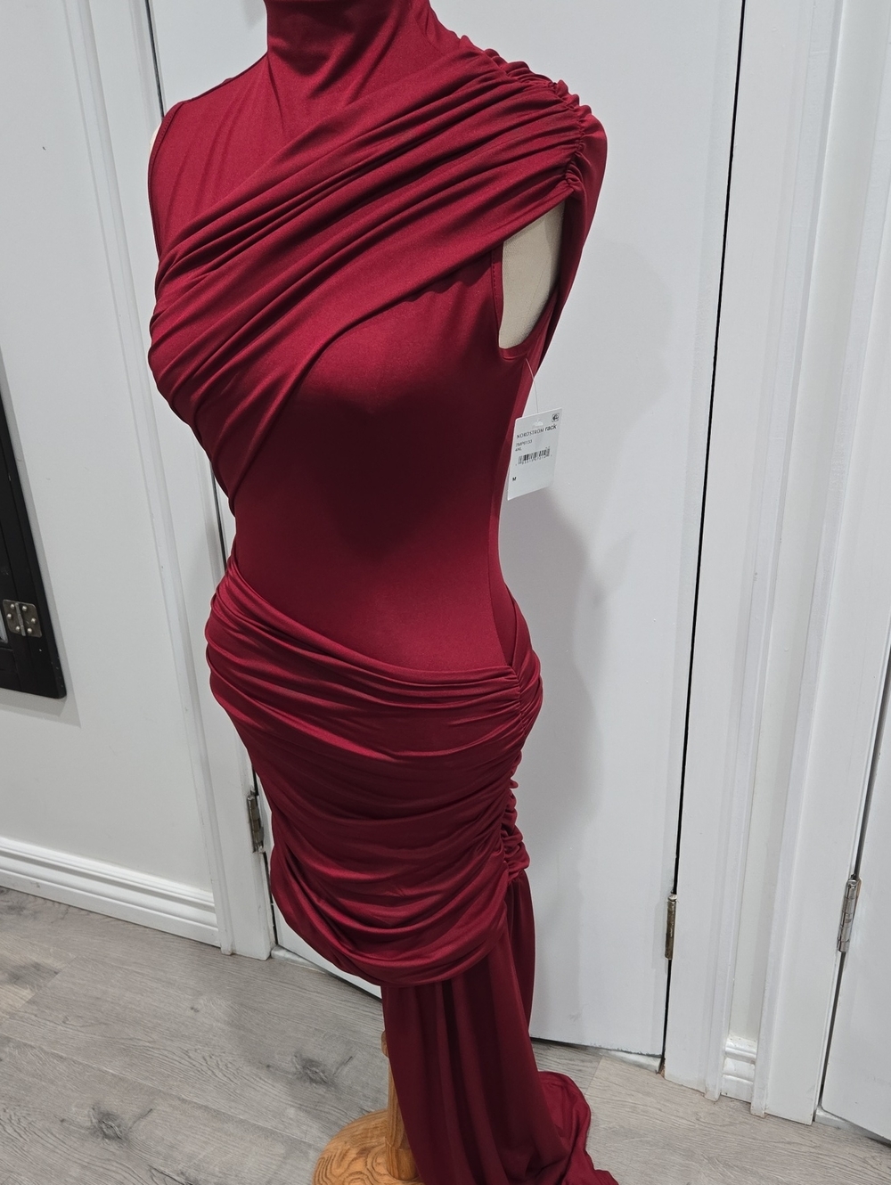 Elegant Burgundy Evening Dress NEW Size M